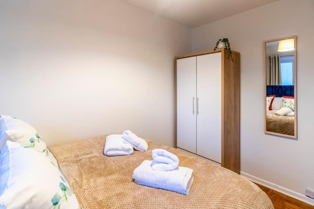 Beautiful Sea View 2 Bedroom Sleeps 6-Free Parking Bournemouth Exterior foto
